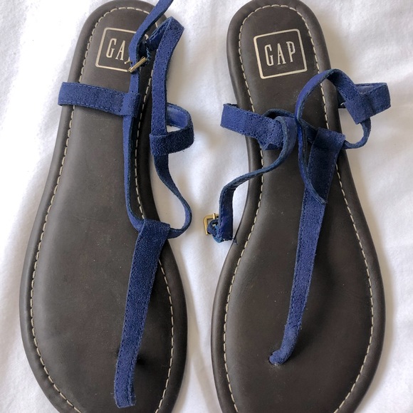 3/$20 Women’s Sandals Bundle - Picture 9 of 10